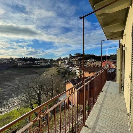 Locanda Del Bricco Pt Cisterna dʼAsti Eksteriør billede